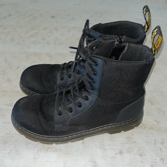 Dr. Martens Other - Dr. Martens Unisex-Child Combs (Big Kid) Y nwot | size 5